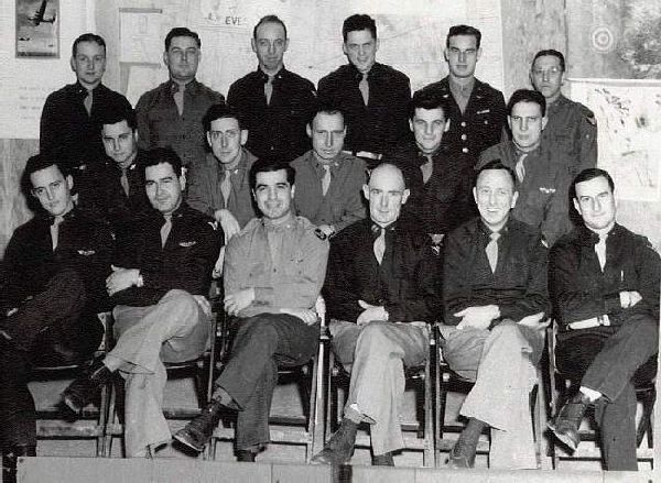 788th-Staff-Wendover-1944.jpg (69643 bytes)