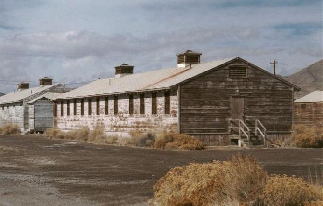 accomdationblockswendover.jpg (47044 bytes)