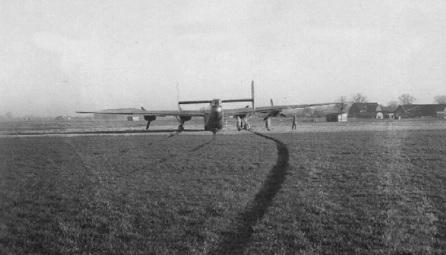 aircraft599rear.jpg (36954 bytes)