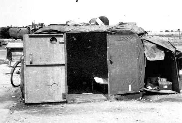 diyshelterB.jpg (43879 bytes)