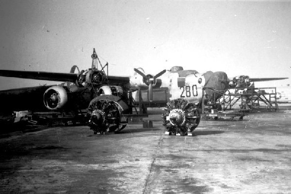 enginechange.jpg (46540 bytes)