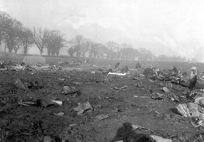fogcrash1.jpg (71162 bytes)