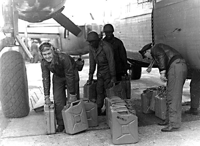 hauling.jpg (59504 bytes)