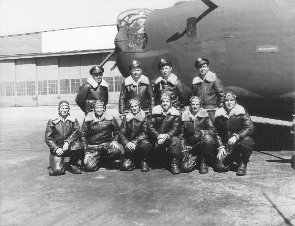 manningcrew.jpg (55480 bytes)
