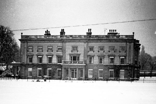 rackheathhallwinter.jpg (47205 bytes)