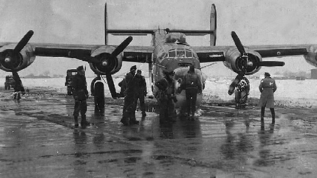 runwaygearcollapse.jpg (52485 bytes)