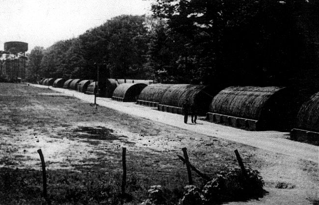 site7barracks.jpg (65742 bytes)